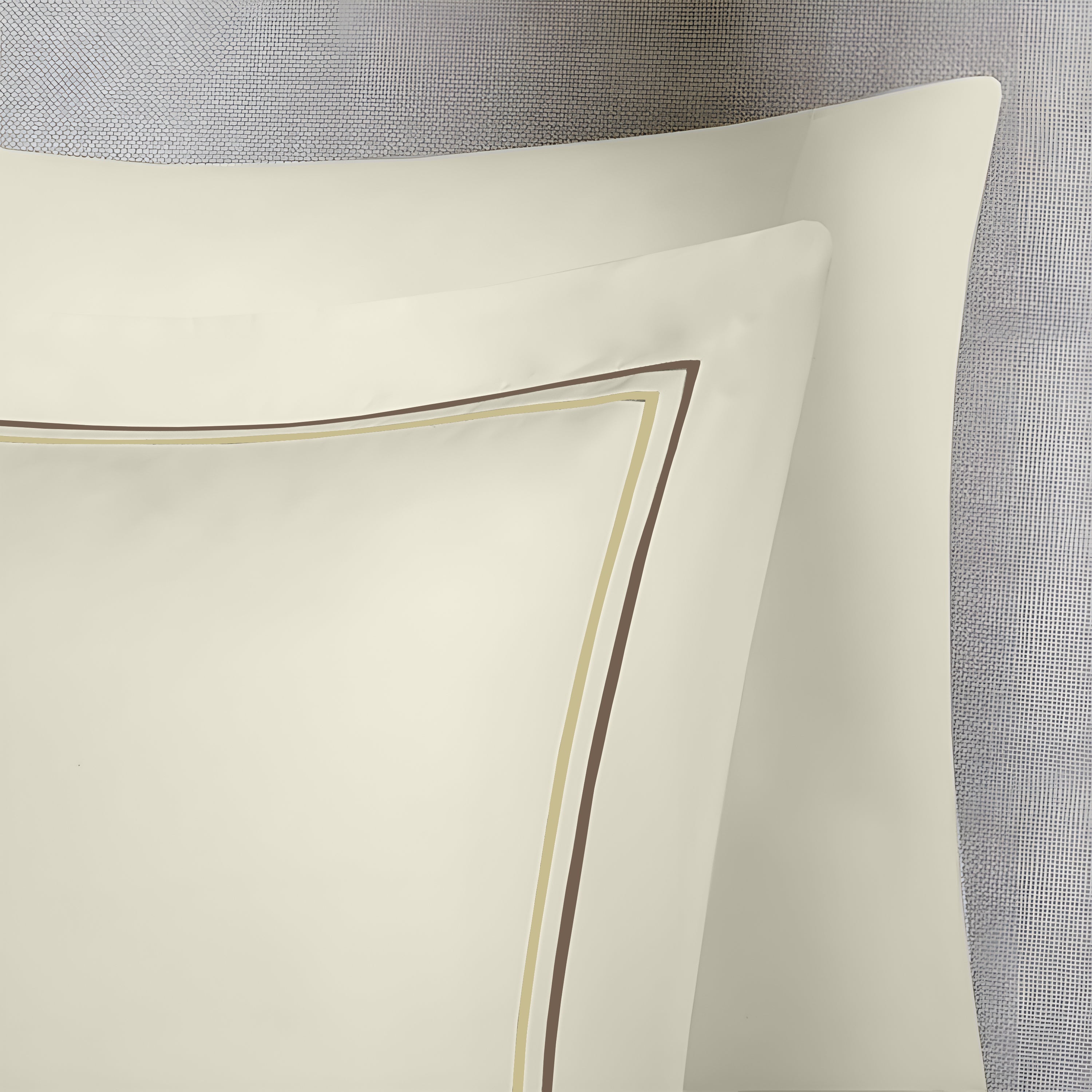 300 TC Pillow Cover Plain - Eggshell